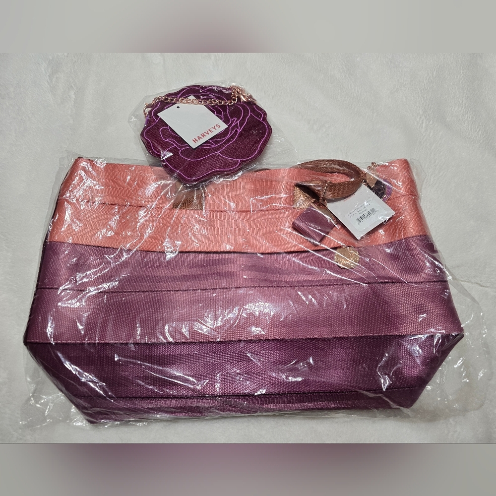 Harveys STOP AND SMELL THE ROSES MST & COUN PURSE BUNDLE SET